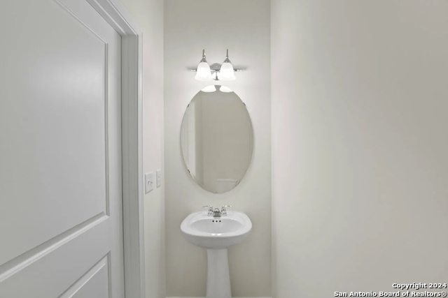 Listing photo id 2 for 5615 Finch Canyon