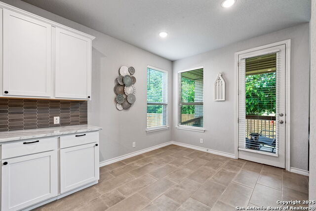 Listing photo id 15 for 9706 Kremmen