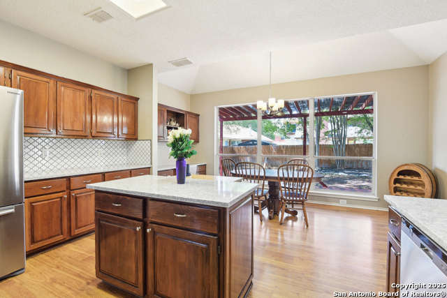 Image 12 of 46 For 11823 Stanton