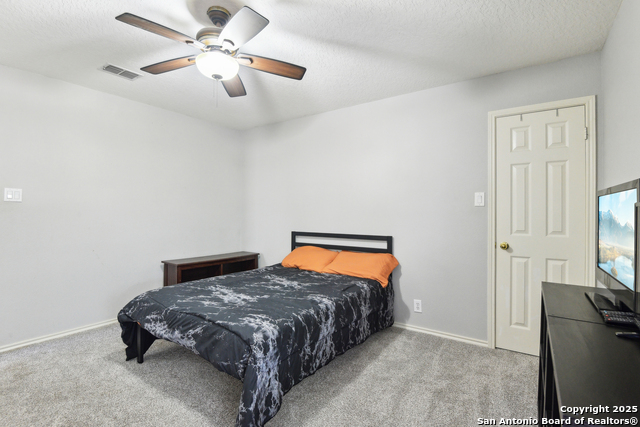 Image 33 of 46 For 11823 Stanton