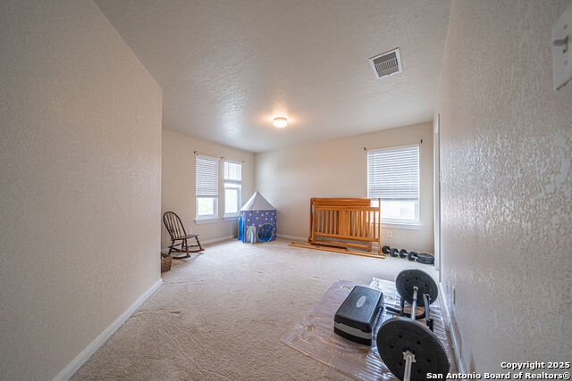 Listing photo id 14 for 137 Springtree Shadow