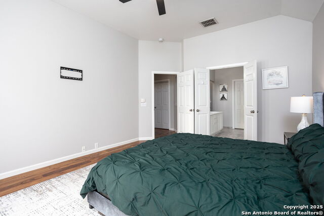 Listing photo id 14 for 20926 Encino Pebble