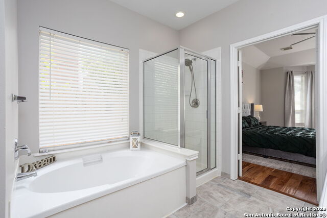 Listing photo id 16 for 20926 Encino Pebble
