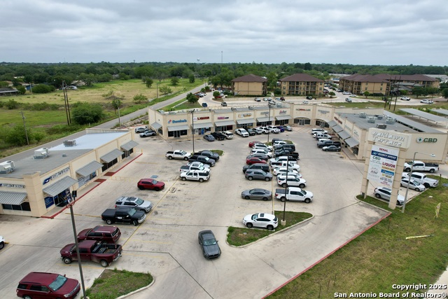 Image 7 of 8 For 1360 Oaklawn W C