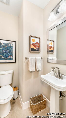 Listing photo id 14 for 1025 Deep Water