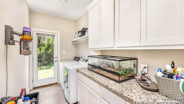 Listing photo id 15 for 1025 Deep Water