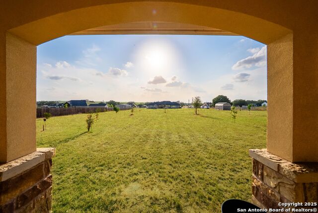 Listing photo id 11 for 128 Westfield Ranch
