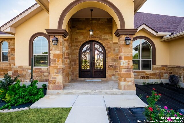 Listing photo id 0 for 128 Westfield Ranch