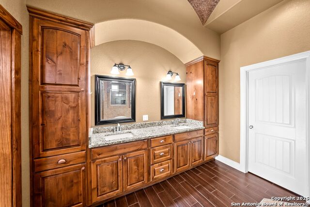 Listing photo id 34 for 128 Westfield Ranch