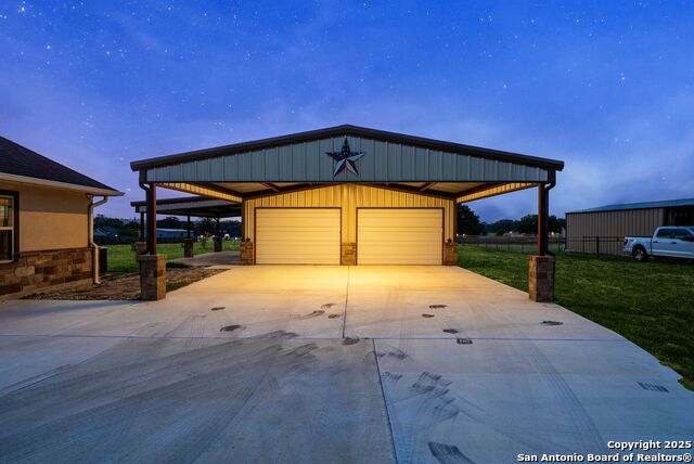 Listing photo id 67 for 128 Westfield Ranch