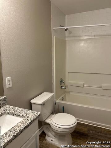 Image 10 of 15 For 7819 Kingsbury Way  3