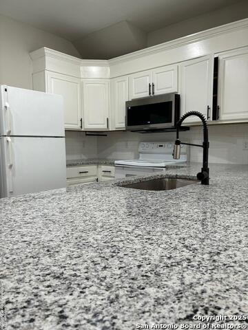 Image 4 of 15 For 7819 Kingsbury Way  3