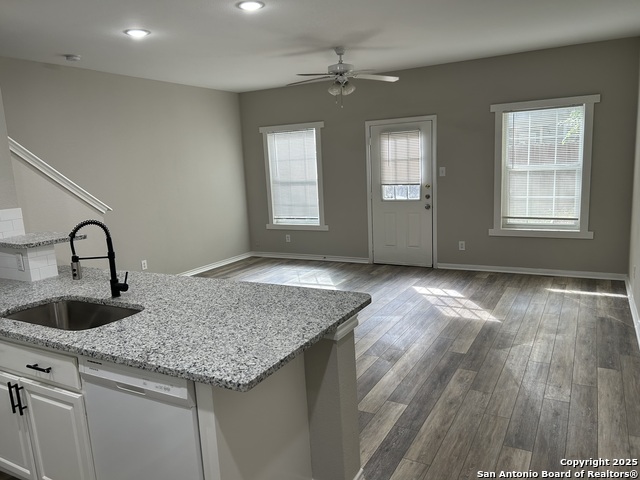 Image 6 of 15 For 7819 Kingsbury Way  3