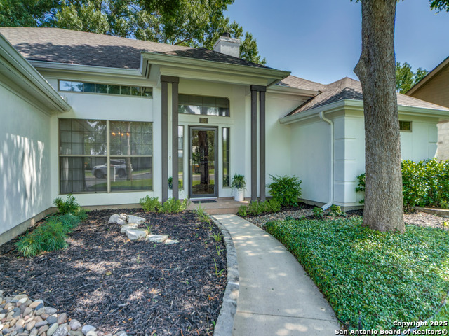 Listing photo id 0 for 326 Chaparral Creek Dr
