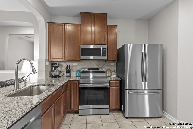 Listing photo id 8 for 8415 Fortuna Valley