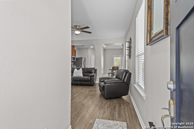 Listing photo id 3 for 8415 Fortuna Valley