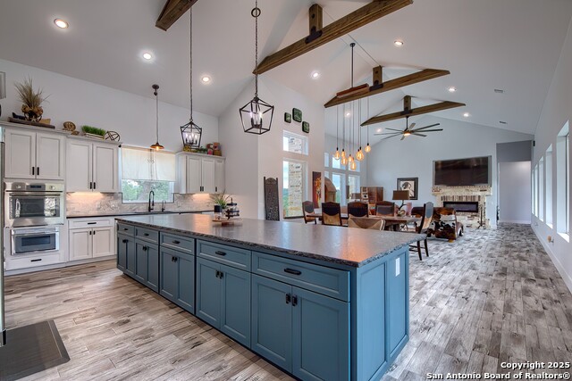 Listing photo id 17 for 452 Wentworth