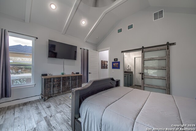 Listing photo id 29 for 452 Wentworth