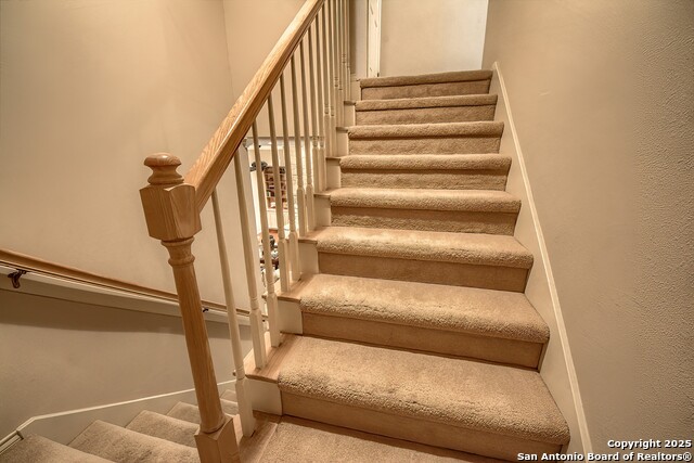 Image 19 of 28 For 2443 Rim Oak