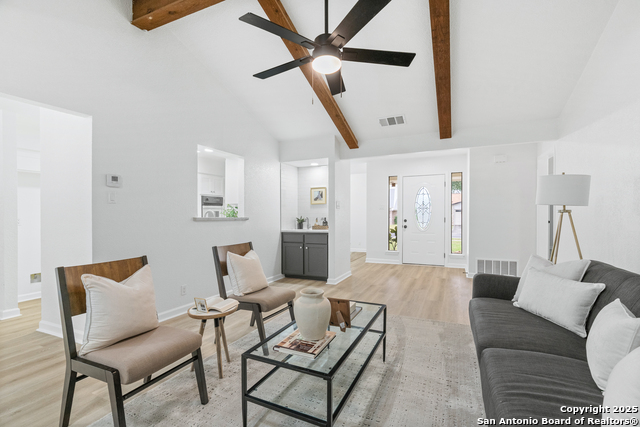 Listing photo id 8 for 12215 Violet