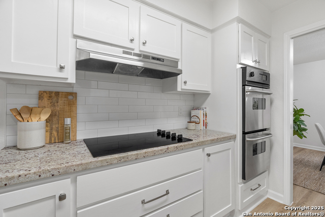 Listing photo id 16 for 12215 Violet