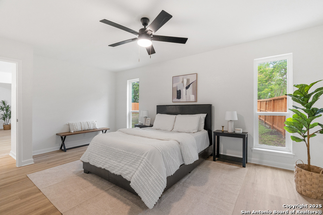 Listing photo id 22 for 12215 Violet