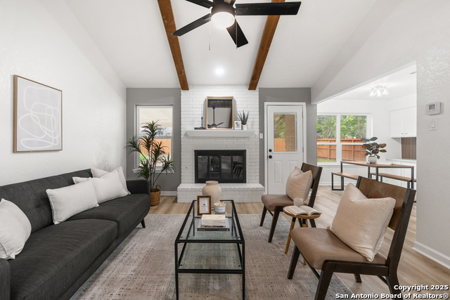 Listing photo id 1 for 12215 Violet