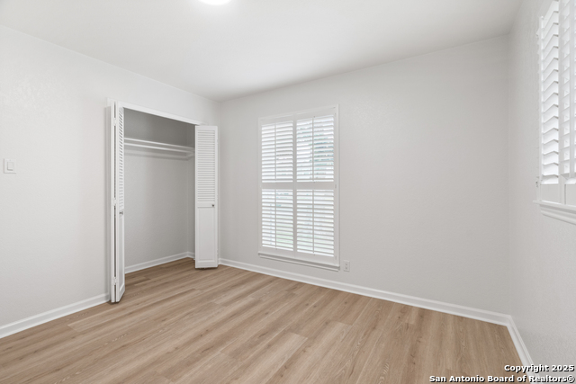 Listing photo id 29 for 12215 Violet