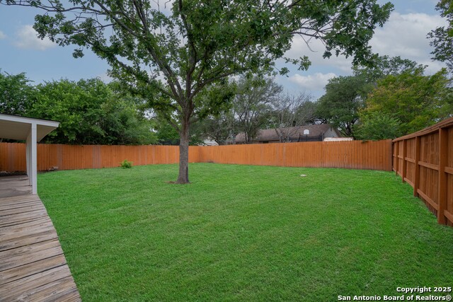 Listing photo id 34 for 12215 Violet