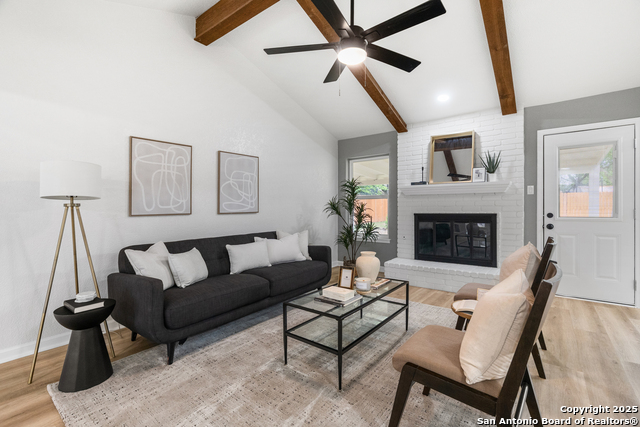 Listing photo id 7 for 12215 Violet