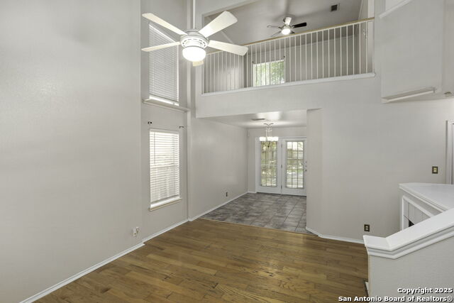 Listing photo id 1 for 7211 Burns Trail