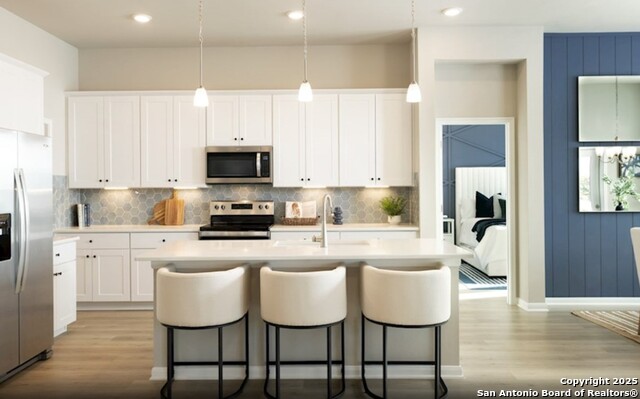 Listing photo id 0 for 6422 Penny Path