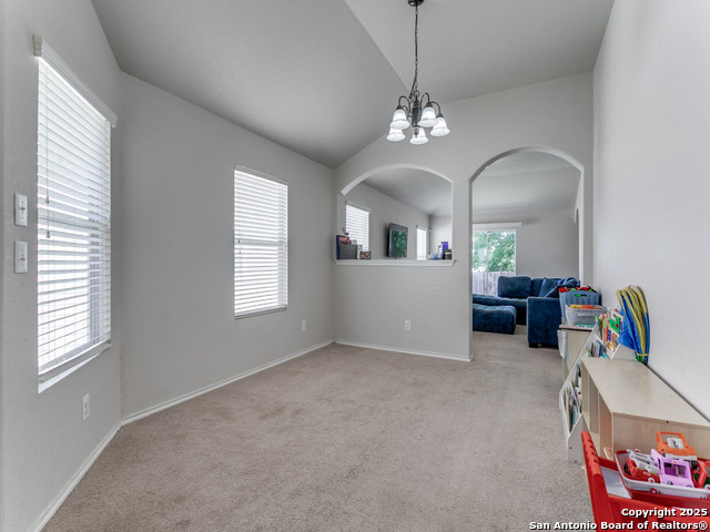 Listing photo id 10 for 6211 Post Mi