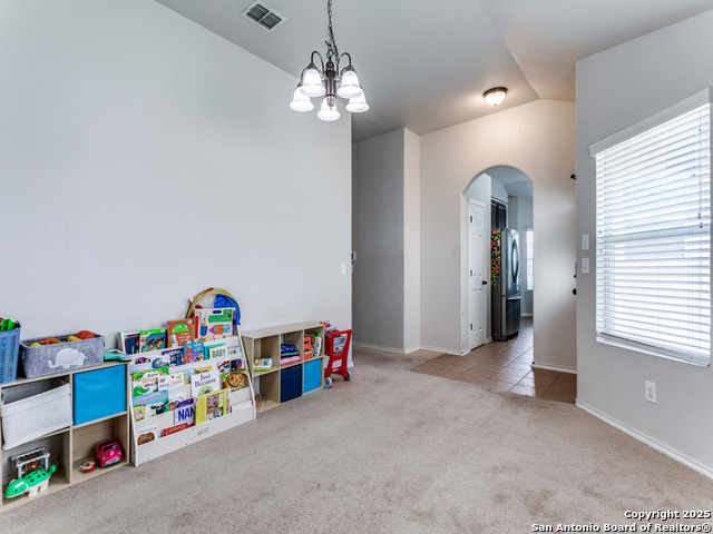 Listing photo id 12 for 6211 Post Mi