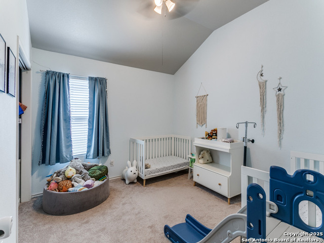 Listing photo id 14 for 6211 Post Mi