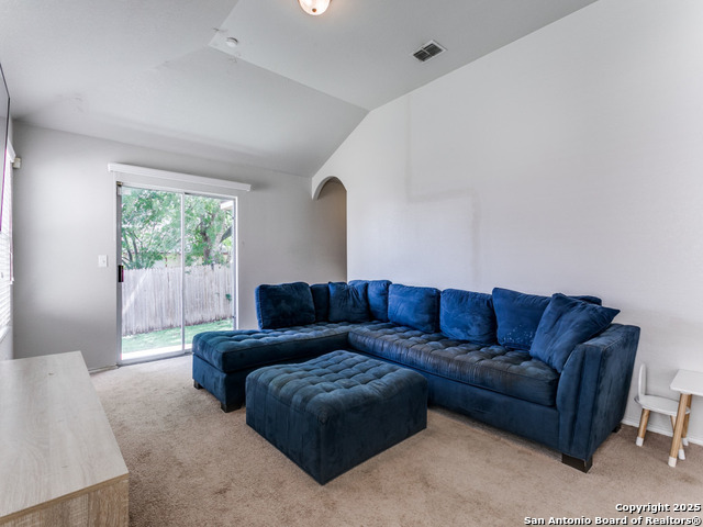 Listing photo id 3 for 6211 Post Mi
