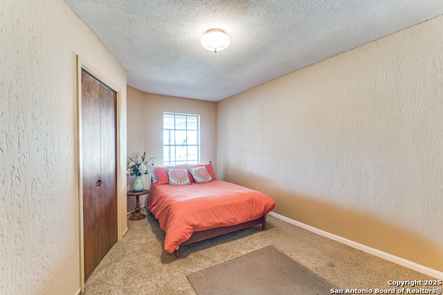 Listing photo id 16 for 10745 Rosemar Ln