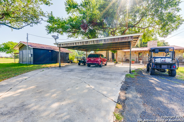 Listing photo id 20 for 10745 Rosemar Ln