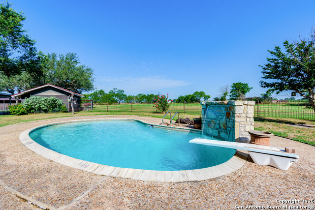 Listing photo id 21 for 10745 Rosemar Ln