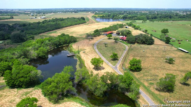 Listing photo id 31 for 10745 Rosemar Ln