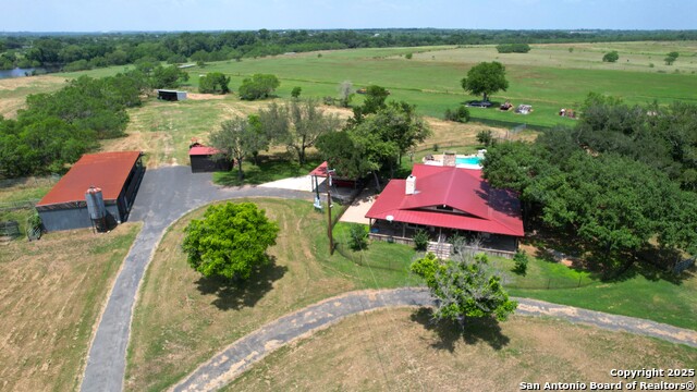 Listing photo id 33 for 10745 Rosemar Ln