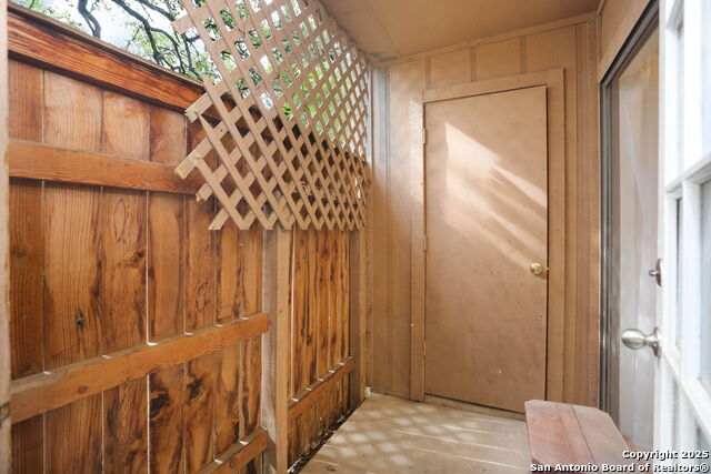 Image 12 of 16 For 3843 Barrington  139j