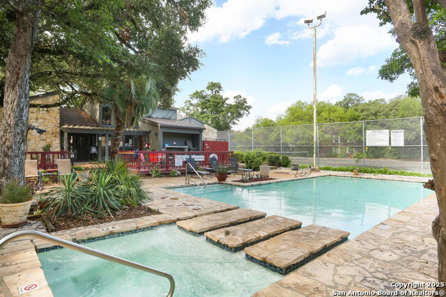 Image 14 of 16 For 3843 Barrington  139j