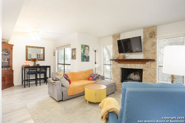 Image 4 of 16 For 3843 Barrington  139j