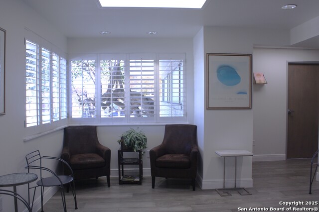 Listing photo id 1 for 2621 Main C