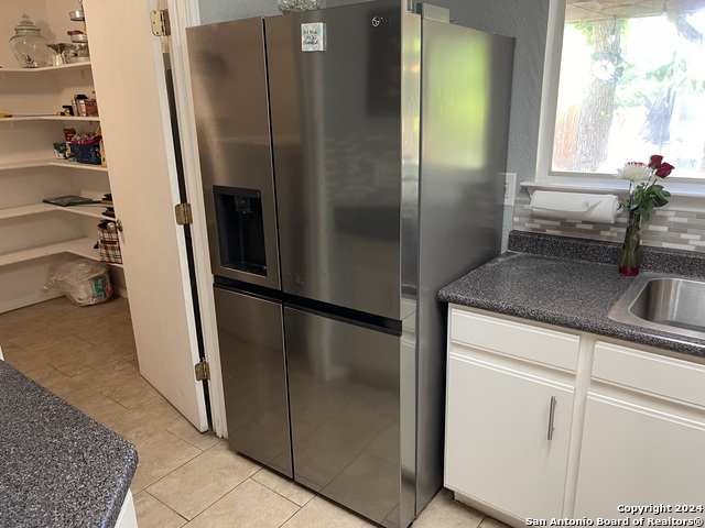 Image 13 of 45 For 9858 Menard Cir