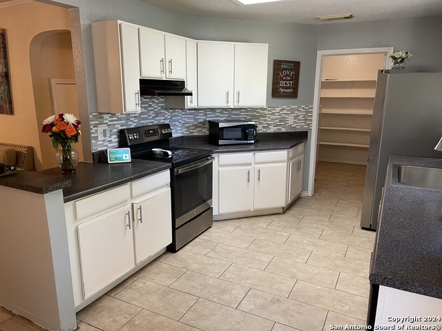 Image 7 of 45 For 9858 Menard Cir