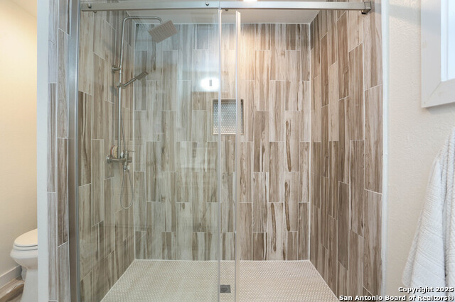 Image 12 of 38 For 1103 Olive N