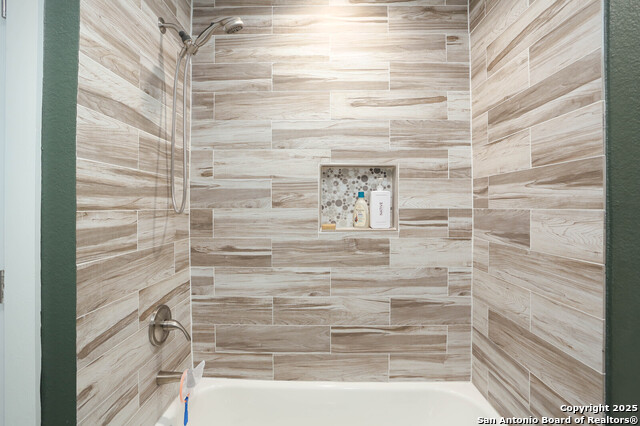 Image 15 of 38 For 1103 Olive N