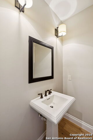 Image 19 of 83 For 172 Katherine Ct Unit 1  1